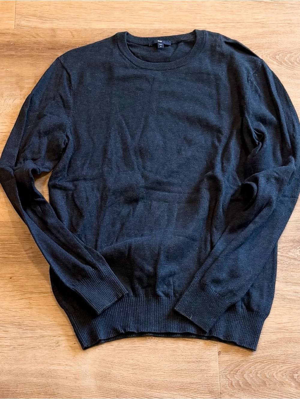 GAP Men's Navy Blue Crewneck Sweater